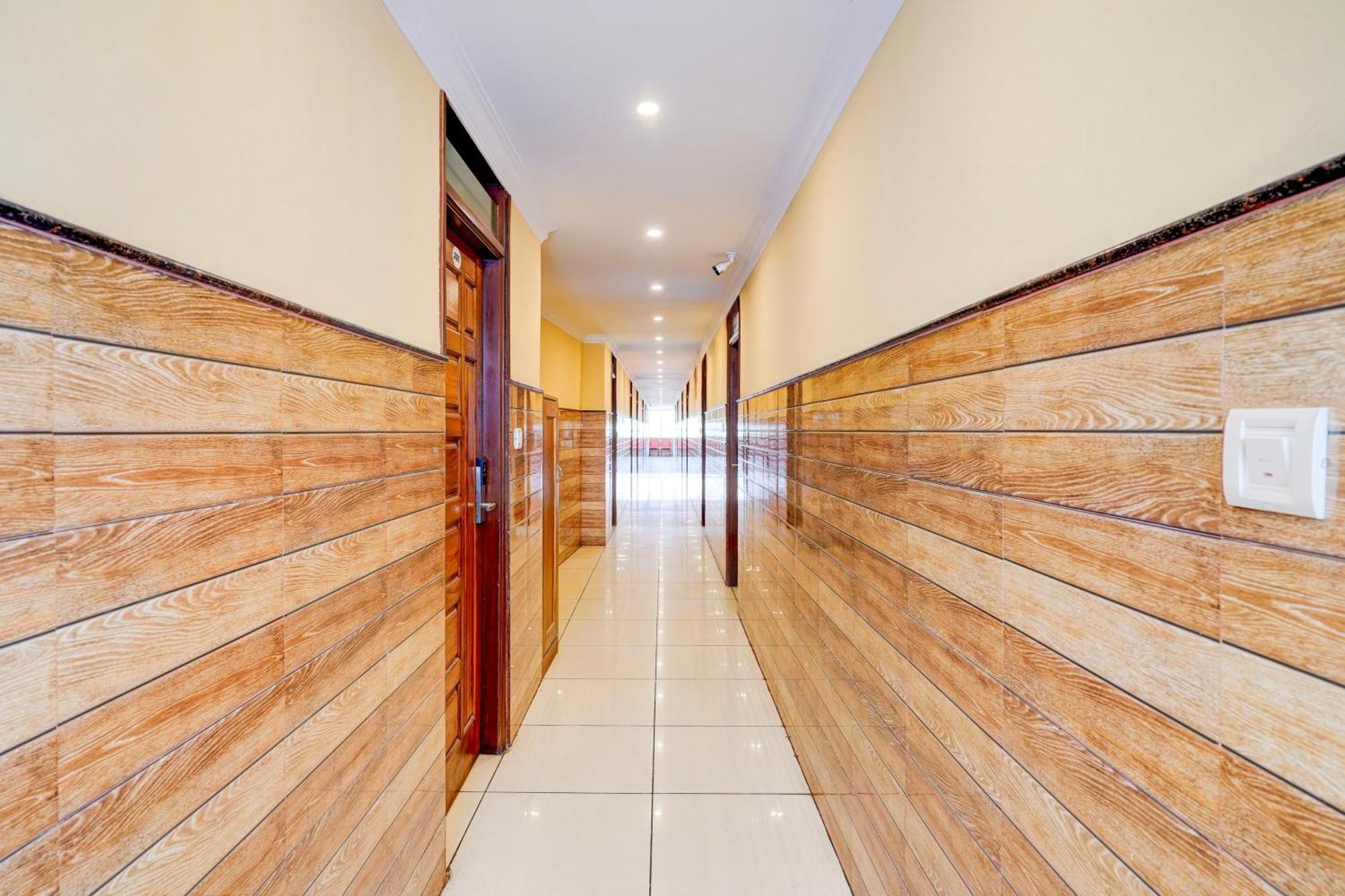 Fabhotel Bns Comforts Bangalore Bagian luar foto