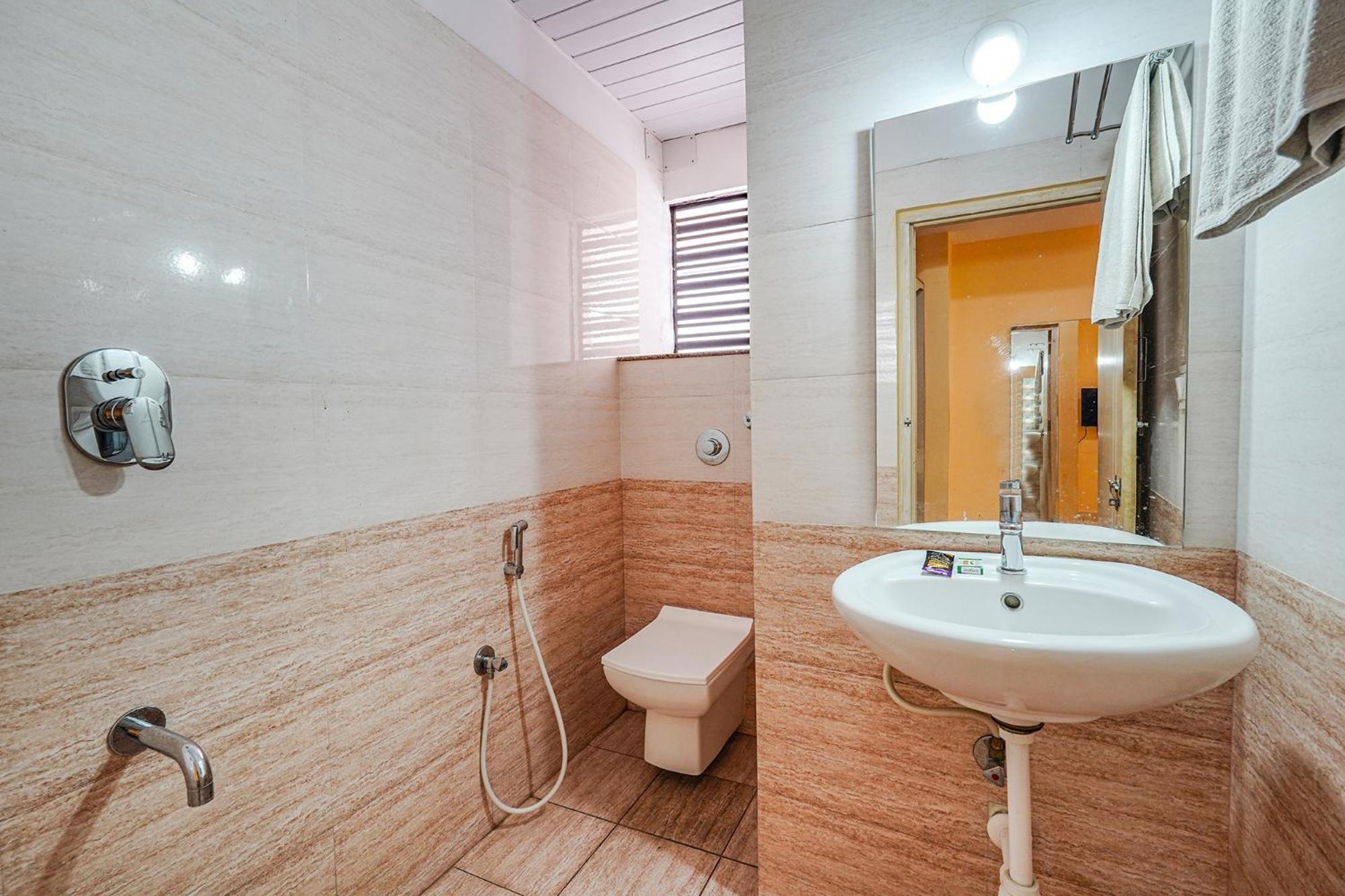 Fabhotel Bns Comforts Bangalore Bagian luar foto