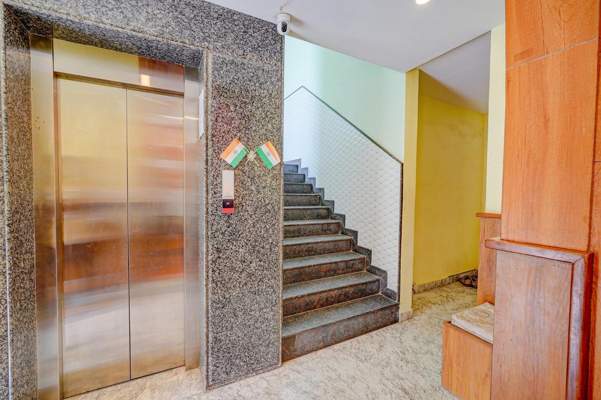 Fabhotel Bns Comforts Bangalore Bagian luar foto