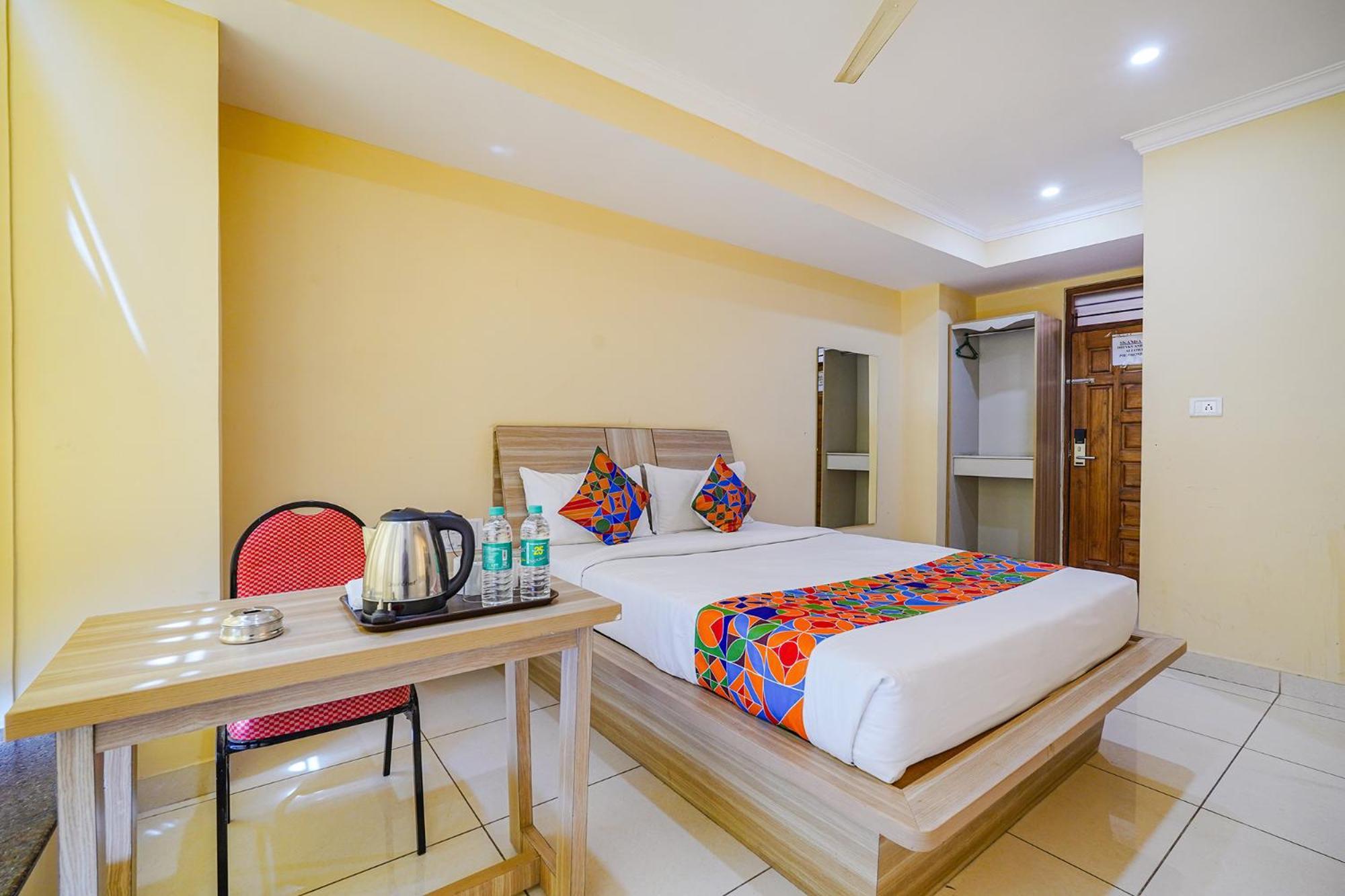 Fabhotel Bns Comforts Bangalore Bagian luar foto