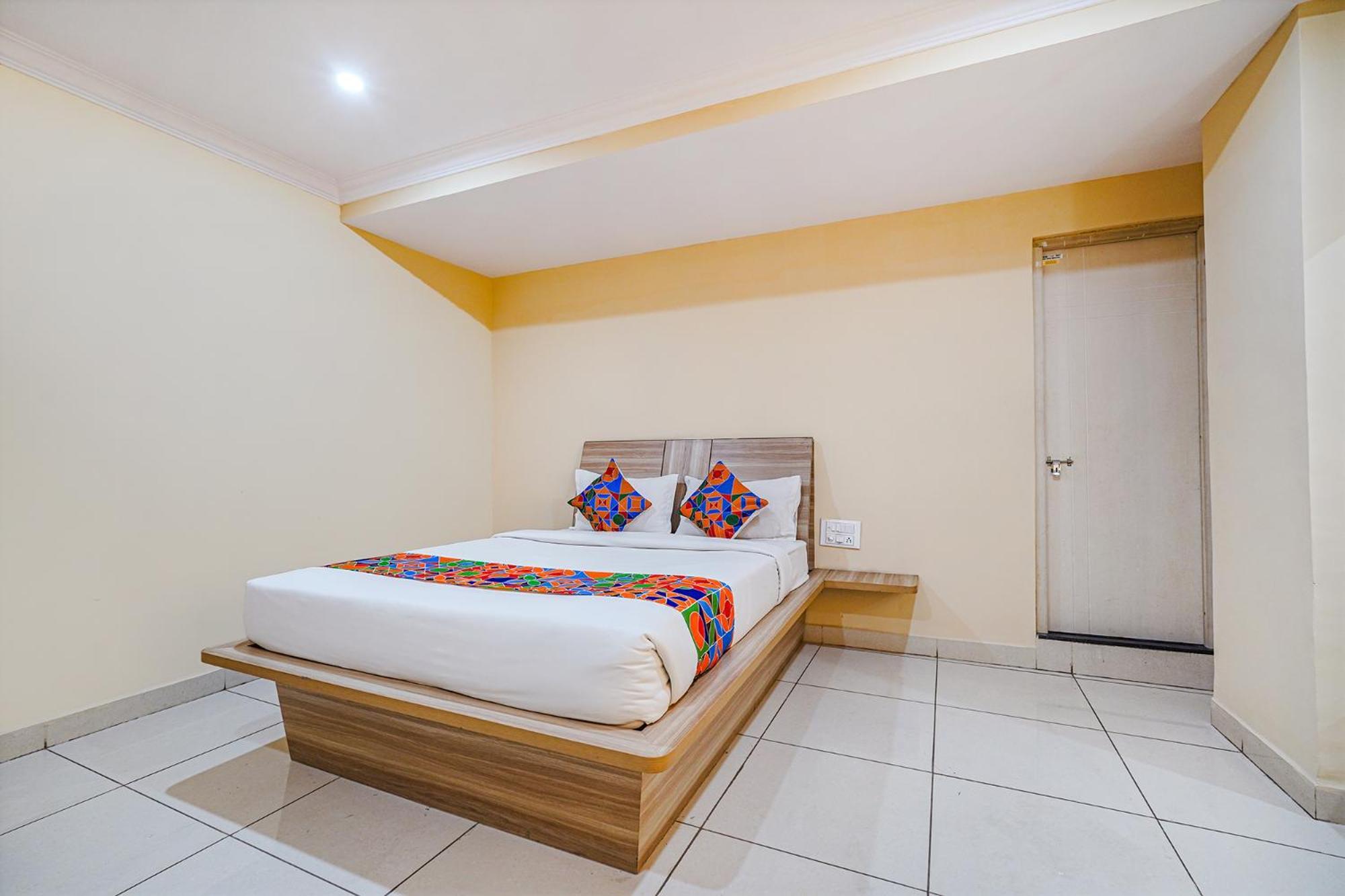 Fabhotel Bns Comforts Bangalore Bagian luar foto
