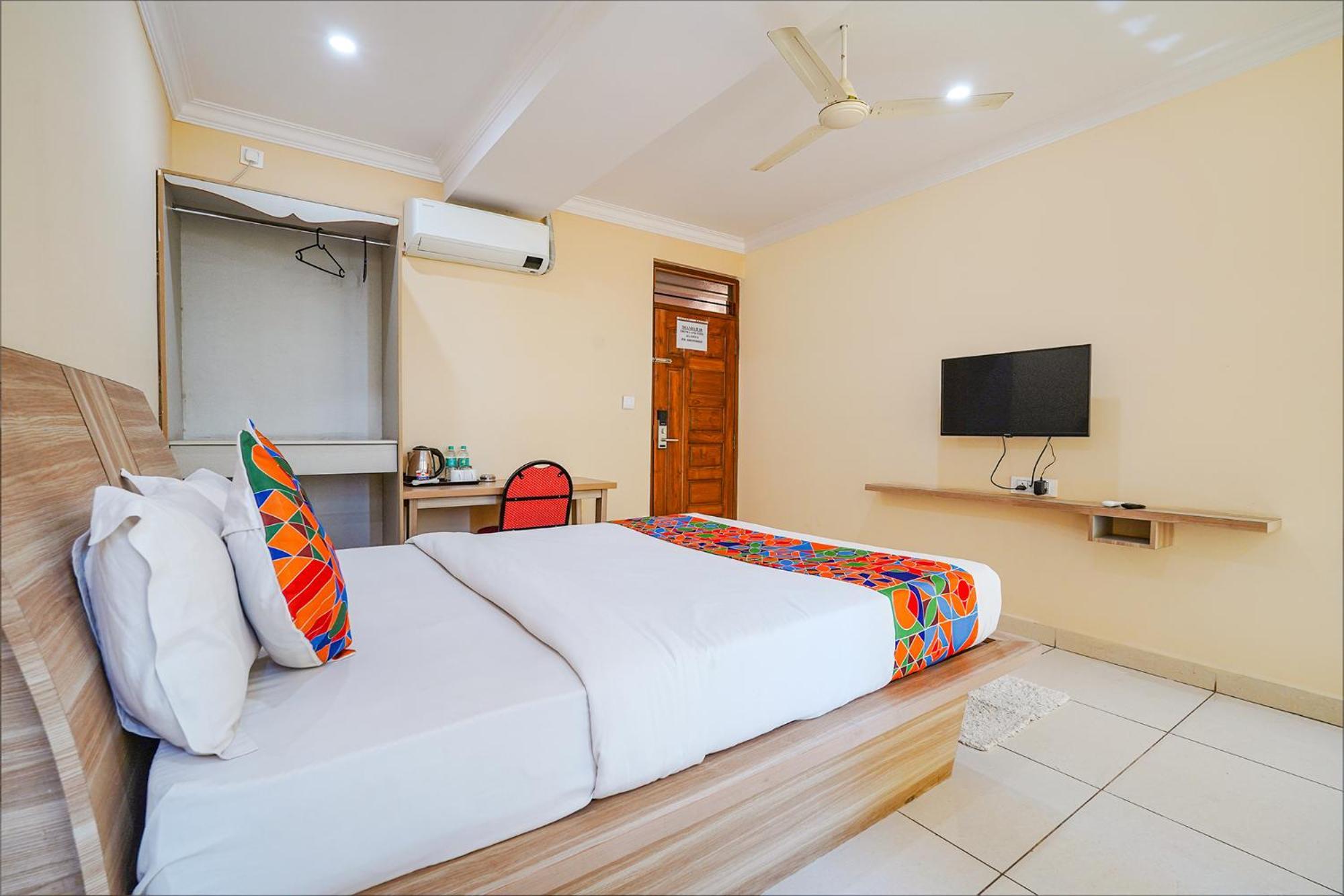 Fabhotel Bns Comforts Bangalore Bagian luar foto